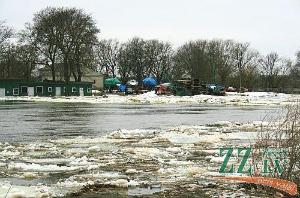 Autors: Jānis Stundiņš