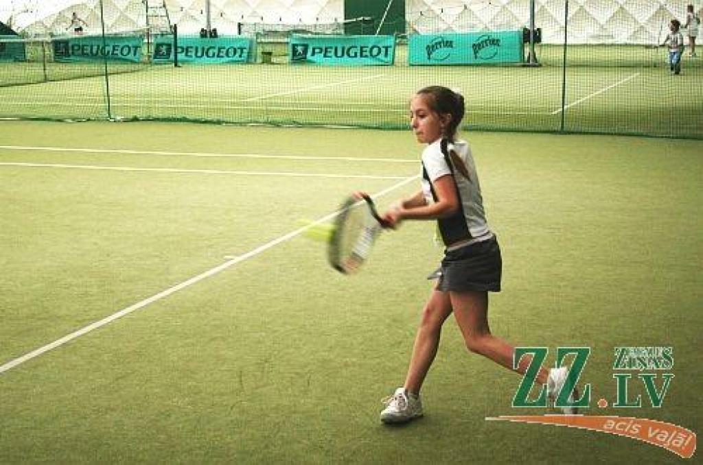 1.vietas ieguvēja Edīte Mitrevica finālmačā pret liepājnieci Rebeku Mertenu.
Autors: Jānis Stundiņš