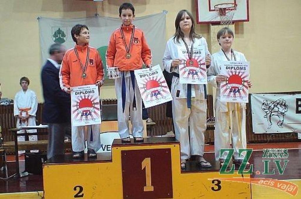 Autors: no kluba «Shinri» arhīva