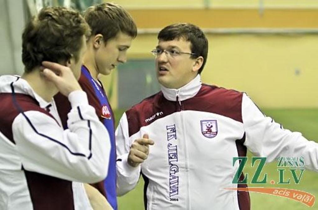 FK «Jelgava» galvenais treneris Dainis Kazakevičs (brīdī no citas spēles).
Autors: Agris Samcovs