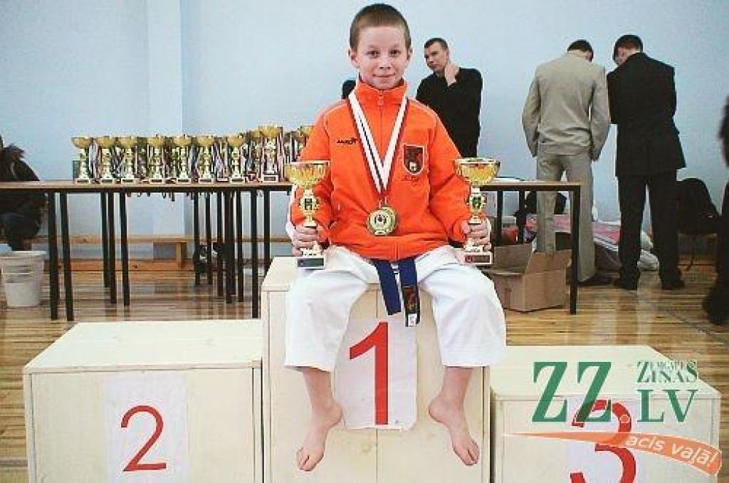 Autors: no kluba «Shinri» arhīva