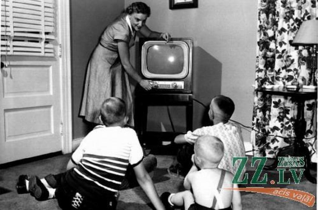 Autors: no cmonahan247.wordpress.com