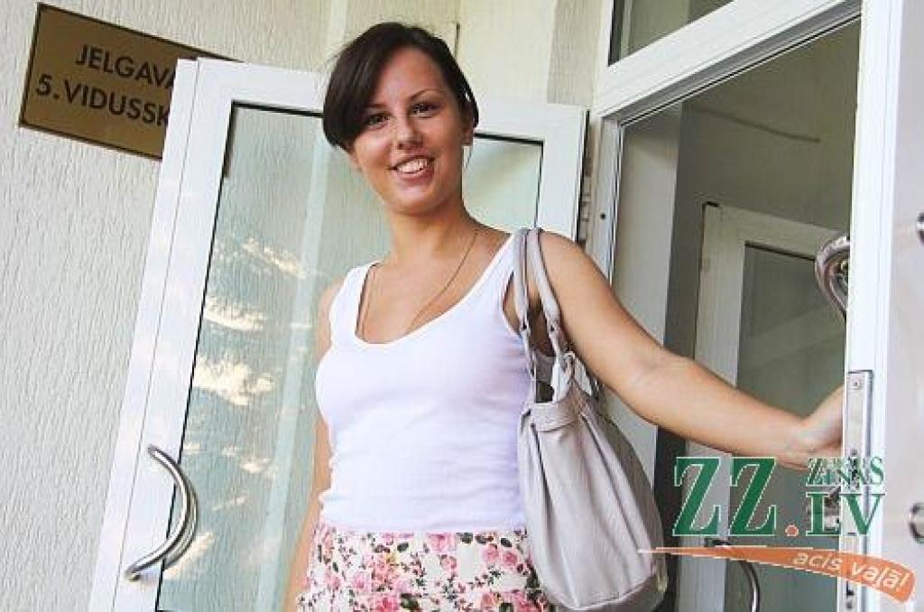 Olga Popoka no 5.vidusskolas eksāmenos ieguvusi četrus A līmeņa vērtējumus.
Autors: Agris Samcovs