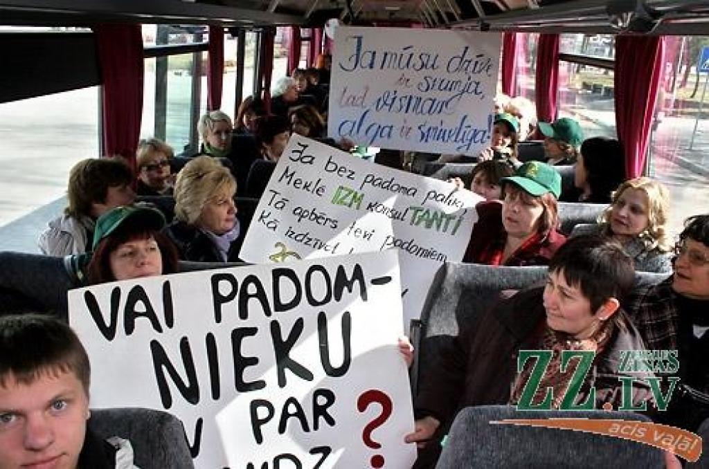 Skolotāji dodas uz streiku 2009. gada aprīļa sākumā.
Autors: no ZZ arhīva