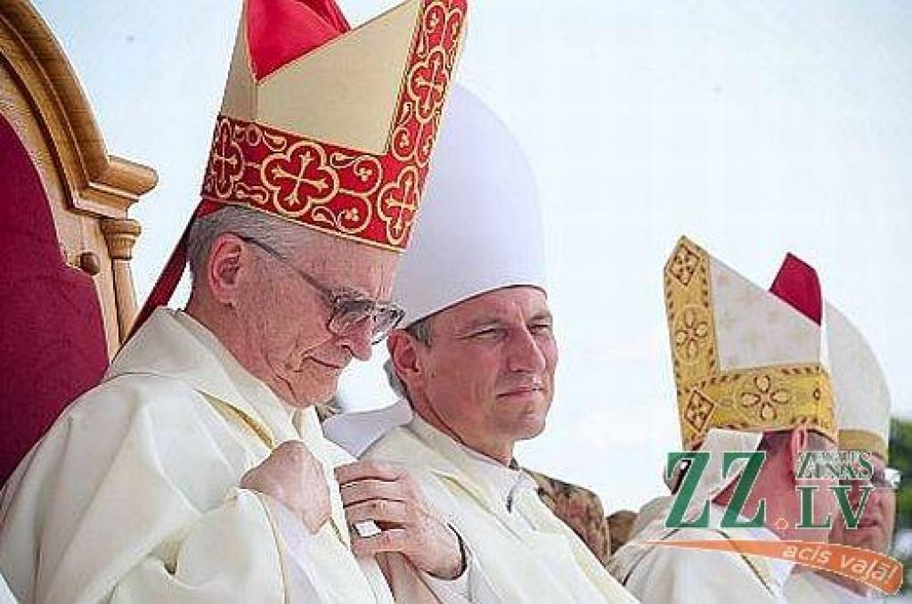 Kardināls Jānis Pujats Vissvētākās Jaunavas Marijas debesīs uzņemšanas svētkos Aglonā.
Autors: Kristians Putniņš, «Dienas mediji»