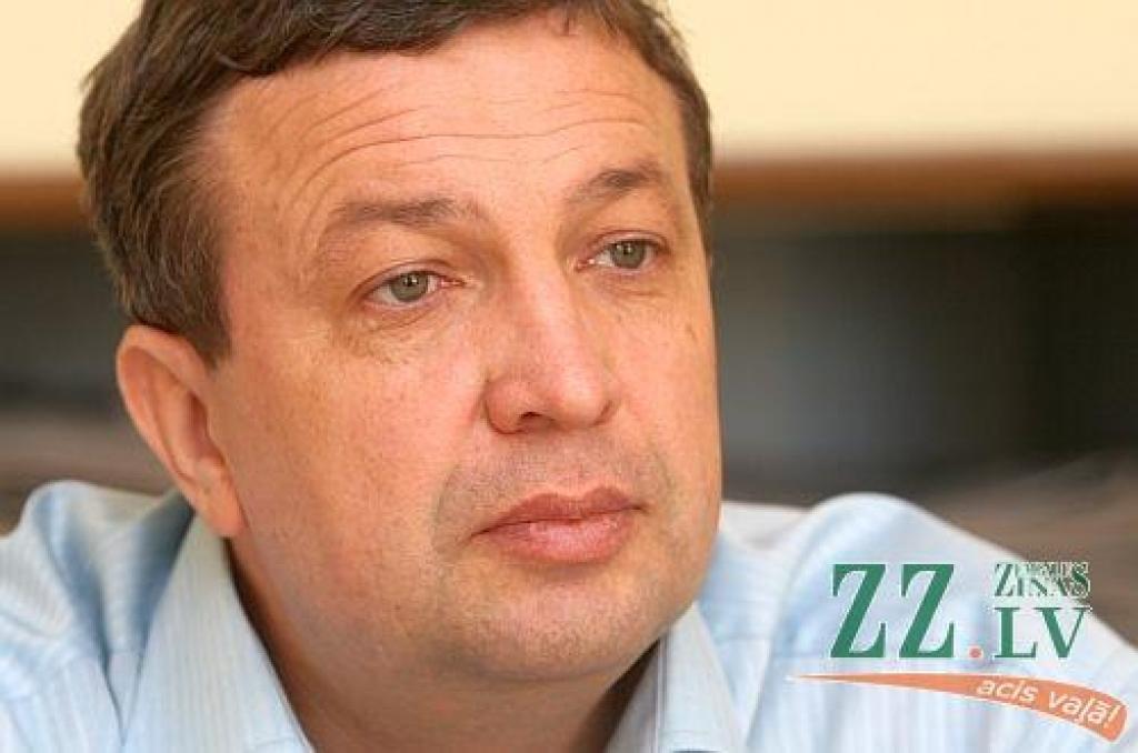 «Saskaņas centra» Zemgales saraksta līderis Vitālijs Orlovs ir viens no 25 Latvijā reģistrētajiem karēļiem.
Autors: Agris Samcovs