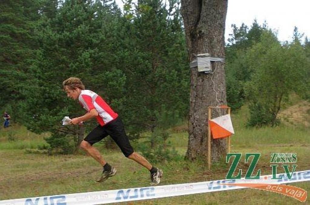 Individuāli zelta medaļa V16 grupā Jelgavas novada sporta centra audzēknim Ritvaram Karpikovam.
Autors: no organizatoru arhīva