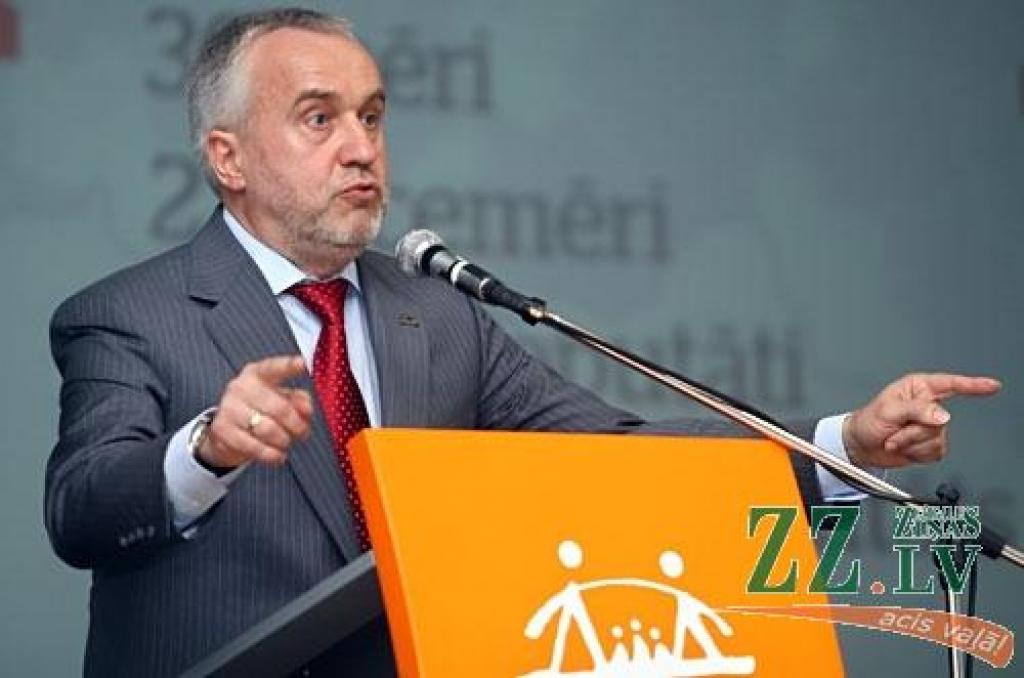 Andris Šķēle
Autors: Agris Samcovs