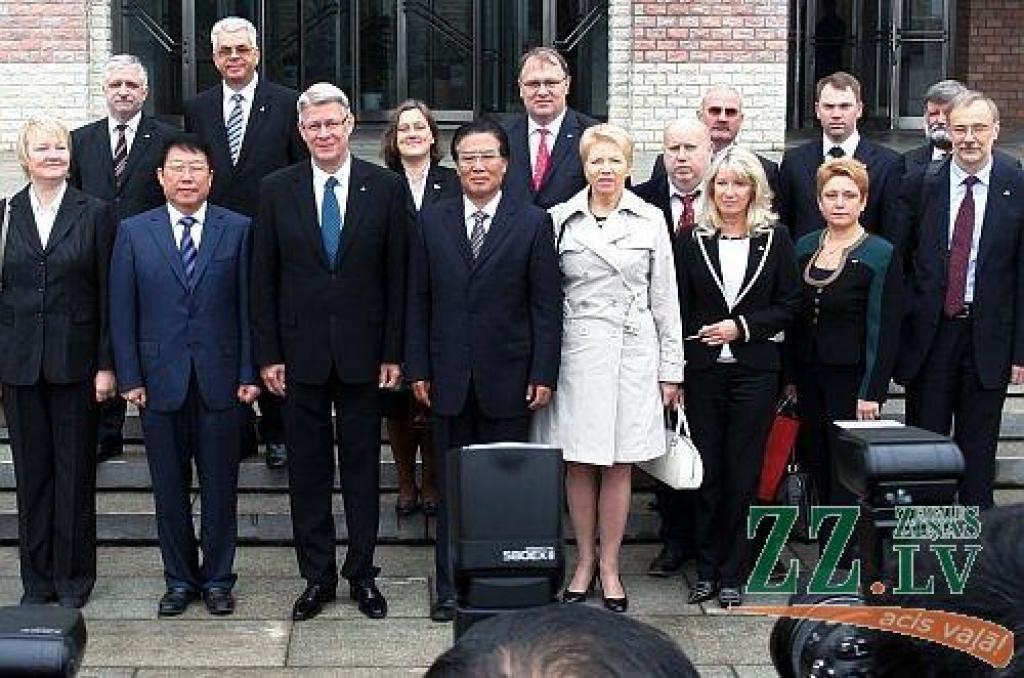 Latvijas delegācija Liaoningas Universitātes apmeklējumā.
Autors: Toms Kalniņš, Latvijas Valsts prezidenta kanceleja