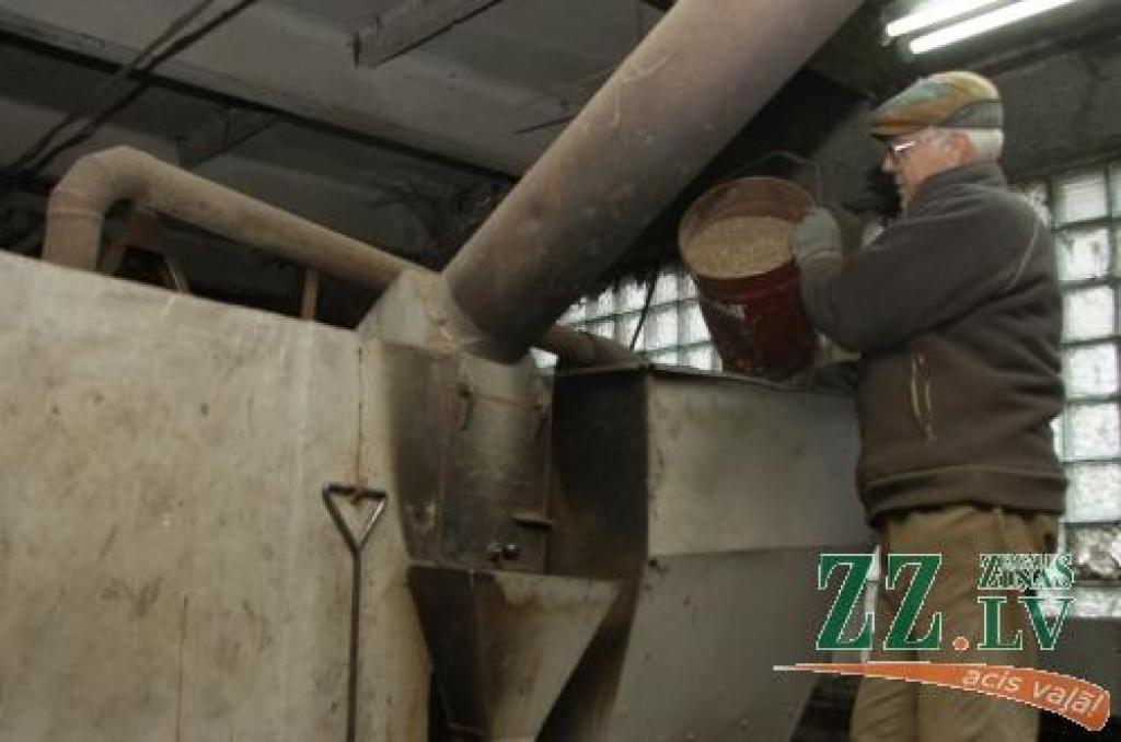 Vircavas saimniecībā «Jaunmuiža» astoto sezonu apkurei veiksmīgi izmanto graudu atliekas.
Autors: Maira Dudareva