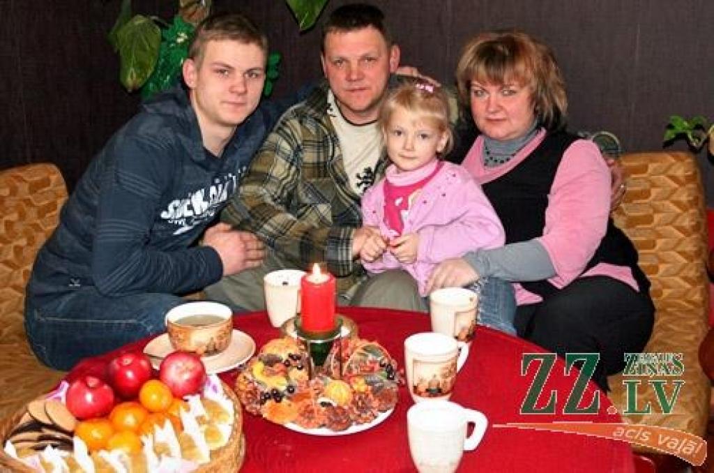 Saliņu ģimene Lielplatonē.
Autors: Lāsma Antoneviča