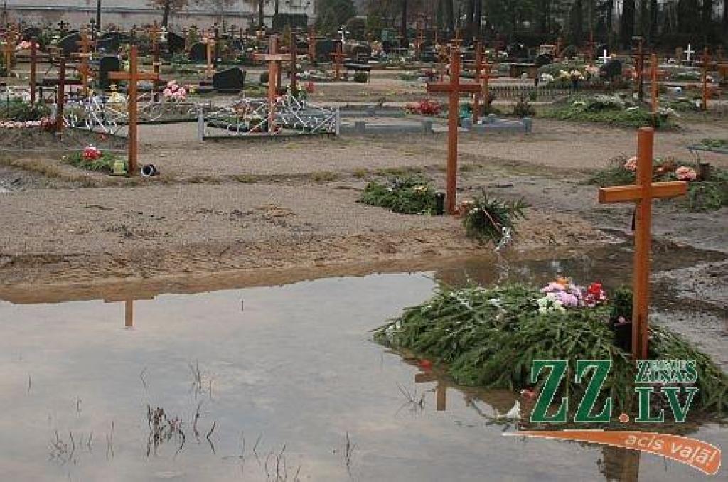 Attēlam ir ilustratīva nozīme (fotogrāfijā redzami Bērzu kapi).
Autors: Agris Samcovs