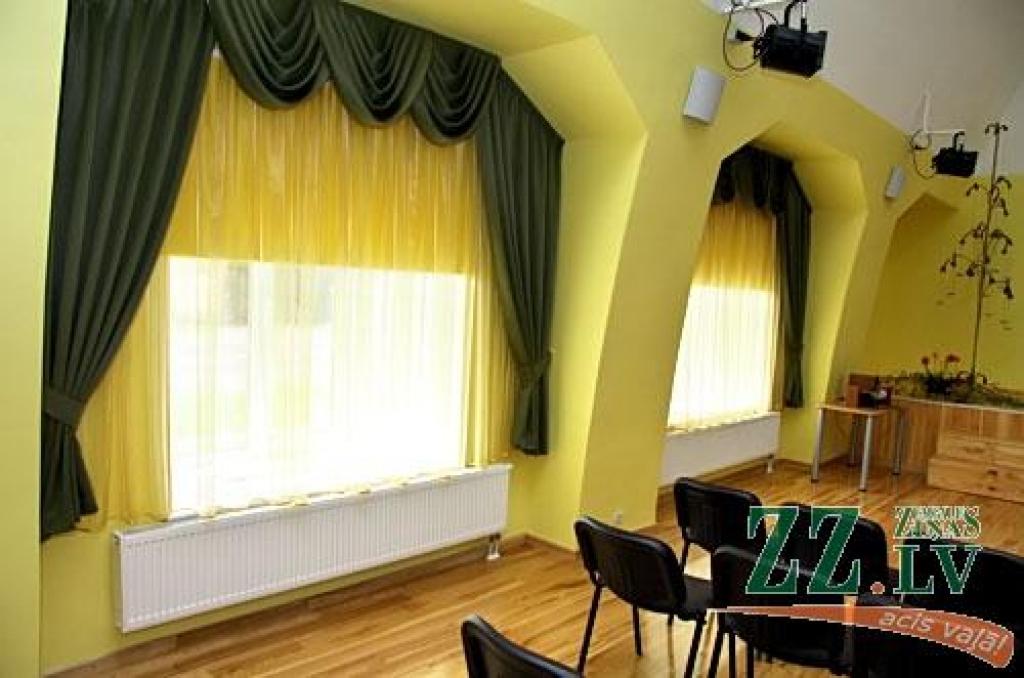 Īstenojot citu projektu, vilcēnieši jau bauda rekonstruētā Vilces tautas nama priekšrocības.
Autors: no ZZ arhīva