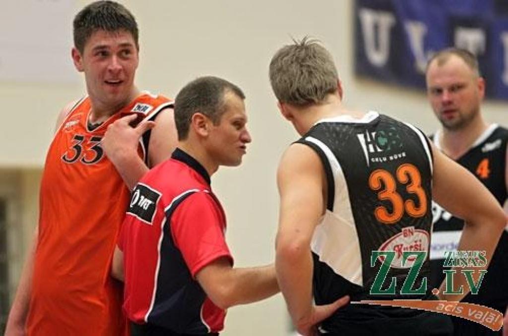 Jānis Bambis spēlē pret BK «Barons» aptuveni pirms gada.
Autors: no ZZ arhīva