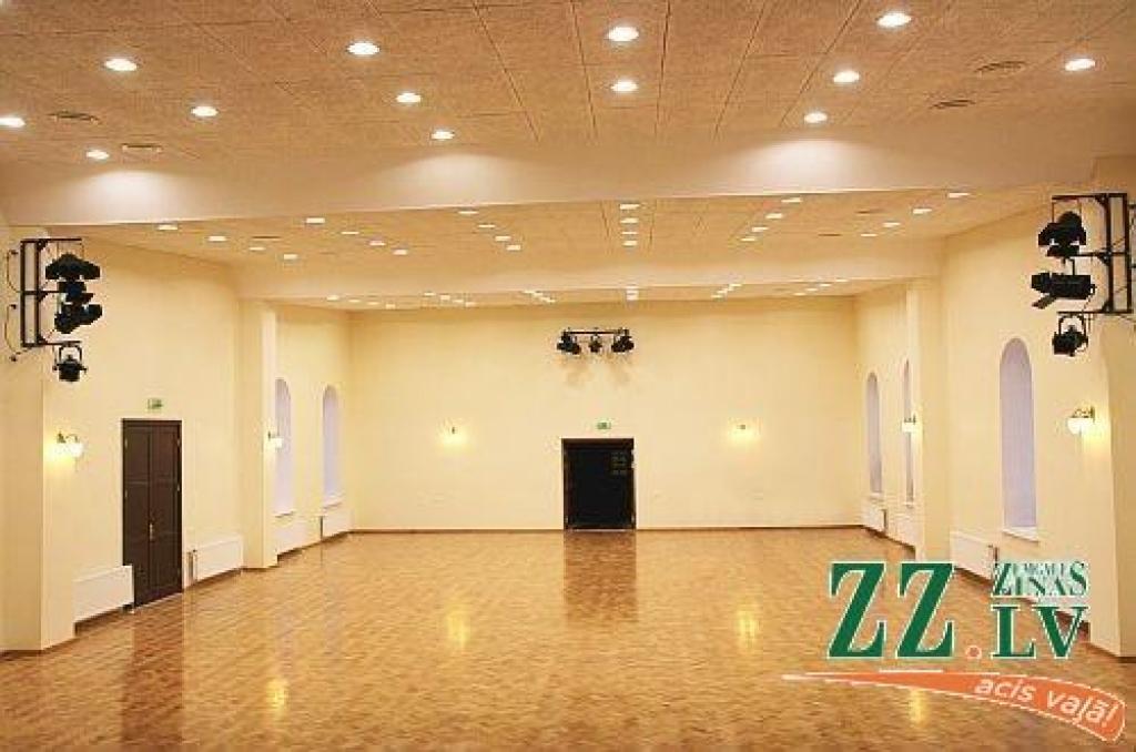 Atjaunotā Vircavas tautas nama zāle.
Autors: Agris Samcovs