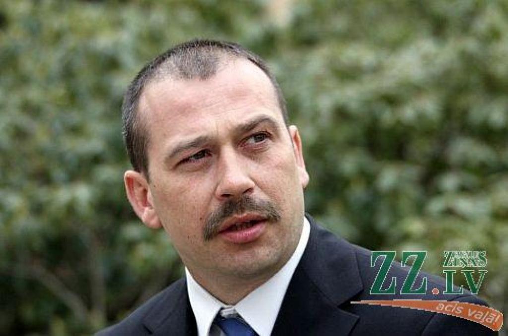 Biedrību «Zemnieku Saeima» nākamos divus gadus turpinās vadīt līdzšinējais valdes priekšsēdētājs Juris Lazdiņš.
Autors: Ritvars Skuja, «Dienas Mediji»