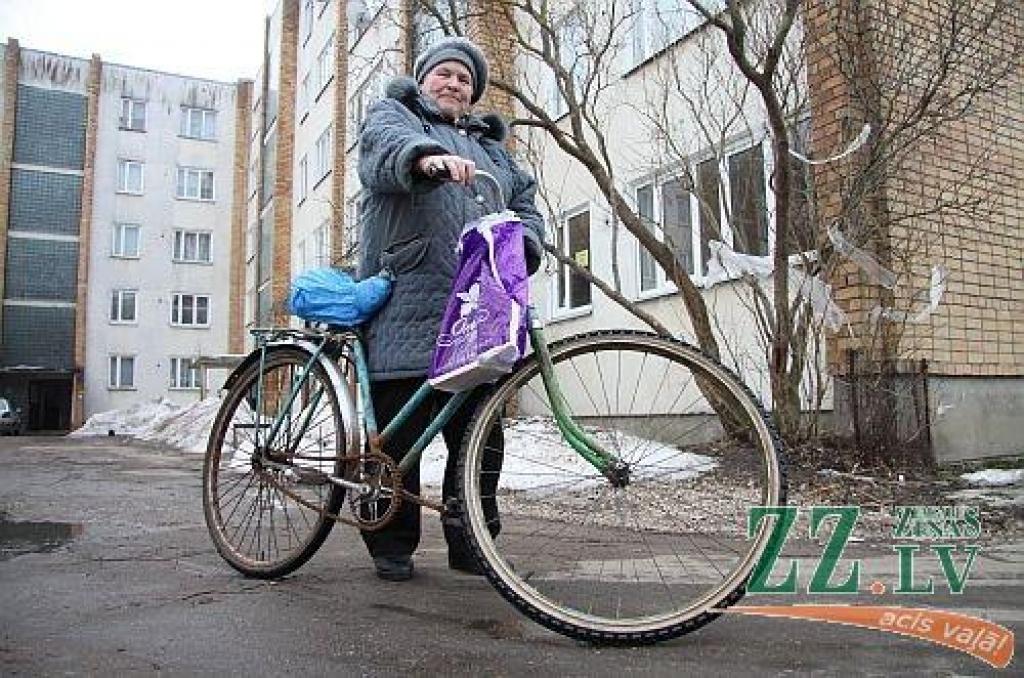 Jelgavas, kā arī Jelgavas un Ozolnieku novadu iedzīvotāji ir nākamie aktīvākie aiz rīdziniekiem centienos iegūt velosipēda vadīšanas apliecību.
Autors: Agris Samcovs