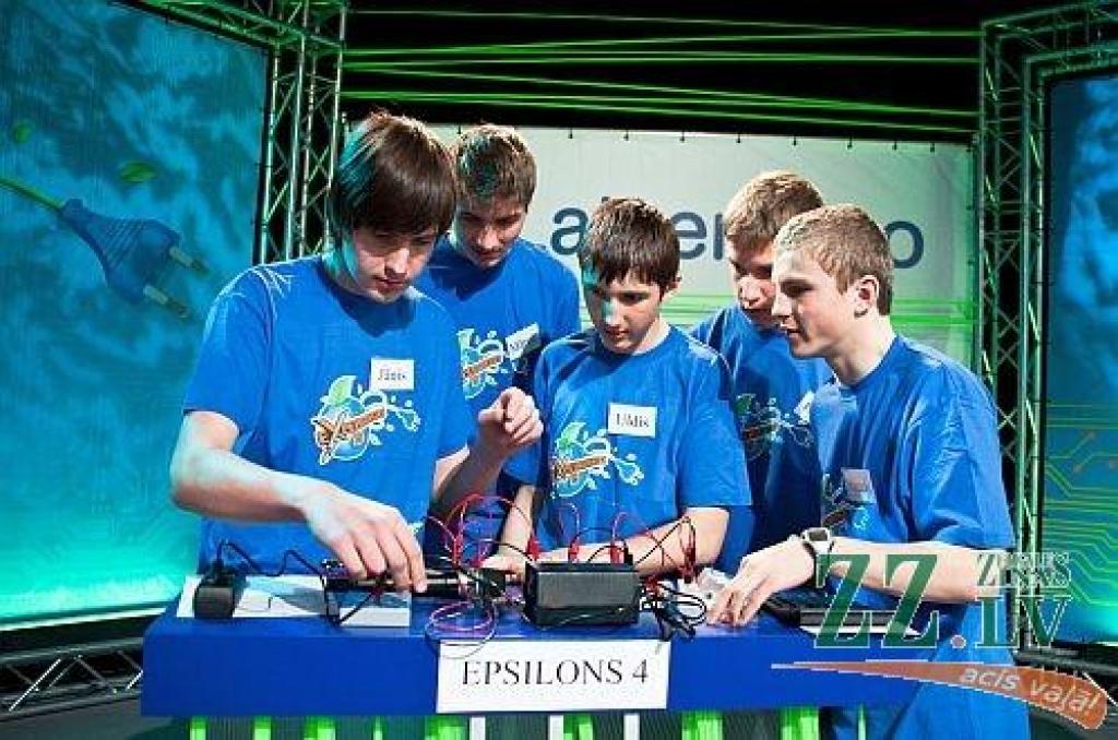 Pagājušā gada uzvarētāji - komanda «Epsilons 4» no Madonas Valsts ģimnāzijas.
Autors: Publicitātes foto