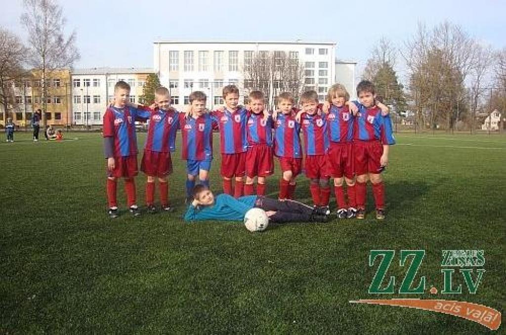 Autors: No sportistu personīgā albuma