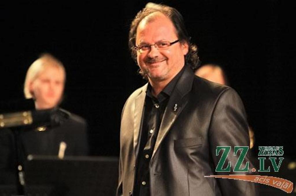 12.maijā pulksten 19 Zemgales Olimpiskajā centrā Raita Ašmaņa vadītais Jelgavas bigbends ar vērienīgu džeza un populārās mūzikas programmu ielūdz uz savu 20 gadu jubilejas koncertu.

Atbildi pareizi uz jautājumiem un varbūt tieši Tu būsi...