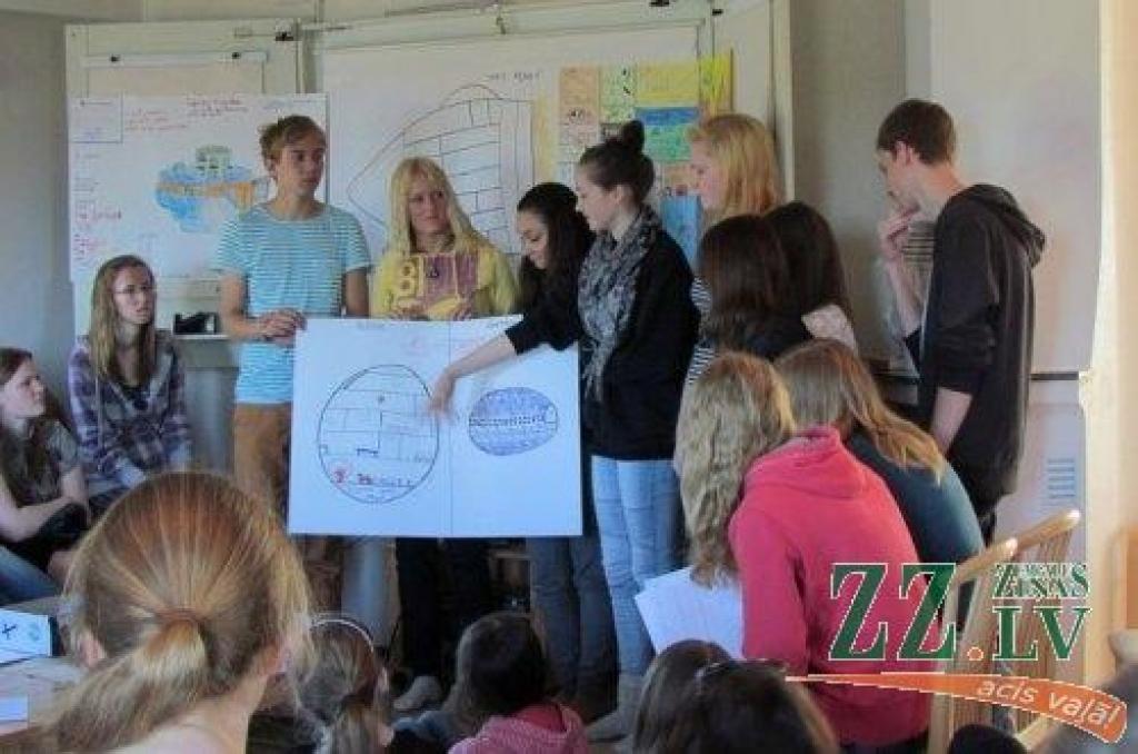 Autors: Jelgavas 1.ģimnāzija