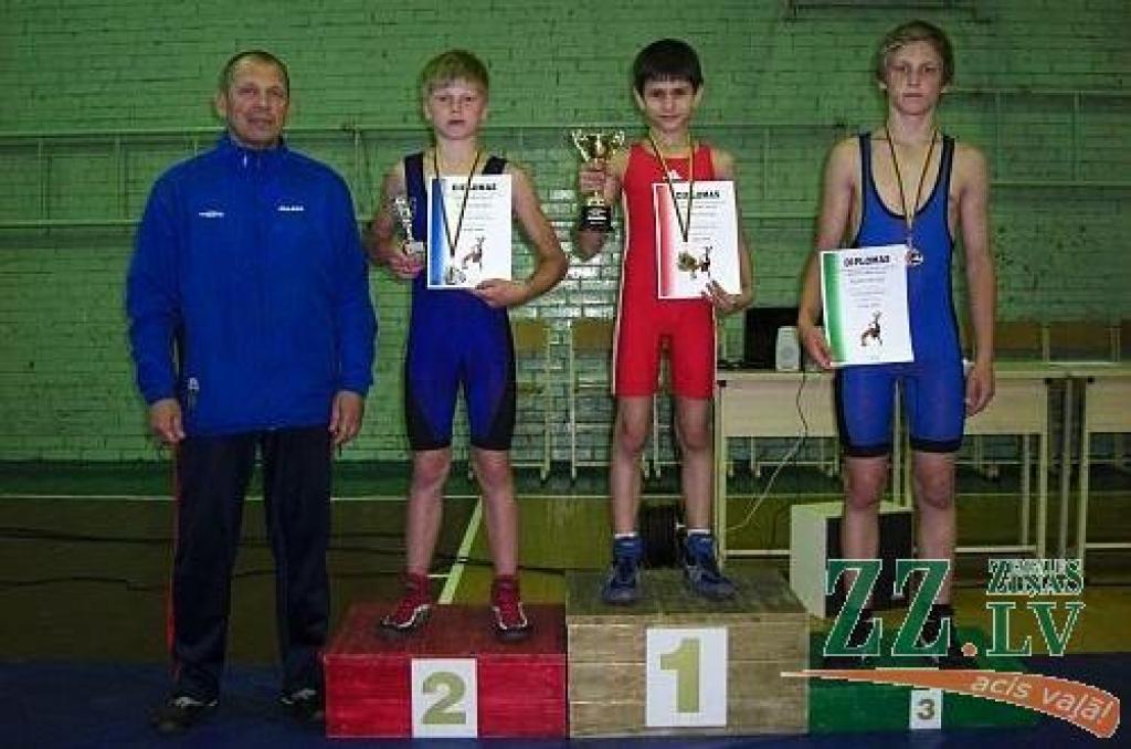 Autors: No sportista personīgā albuma