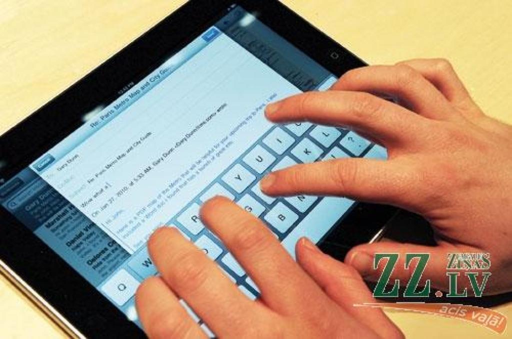 Jaunums. «Apple iPad 2» ar videozvana iespēju – pagaidām ir neprātīgi dārgs (aptuveni pustūkstotis latu). 9,7’’ ekrāns datoram tāpat jau nav daudz, taču mazākas un primitīvākas skārienjutīgas «planšetes» var dabūt, sākot no Ls 100. Pagaidām šos ērtos un vieglos izstrādājumus ar 10 stundu baterijas darbības laiku visvairāk izmanto spēlītēm, bet tos sagaida spoža nākotne.
Autors: Publicitātes foto