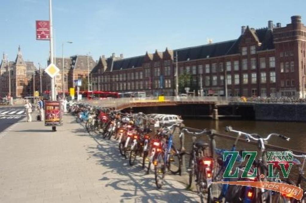 Noslēdzoties fotokonkursam «Mans labākais vasaras braucamrīks», redakcija ir izvēlējusies uzvarētāju – par to kļuvis Edmunds Jacis. Viņš iesūtījis ne tikai velosipēdu foto izlasi, kas tapusi Holandē, bet arī nelielu video (to var apskatīt...