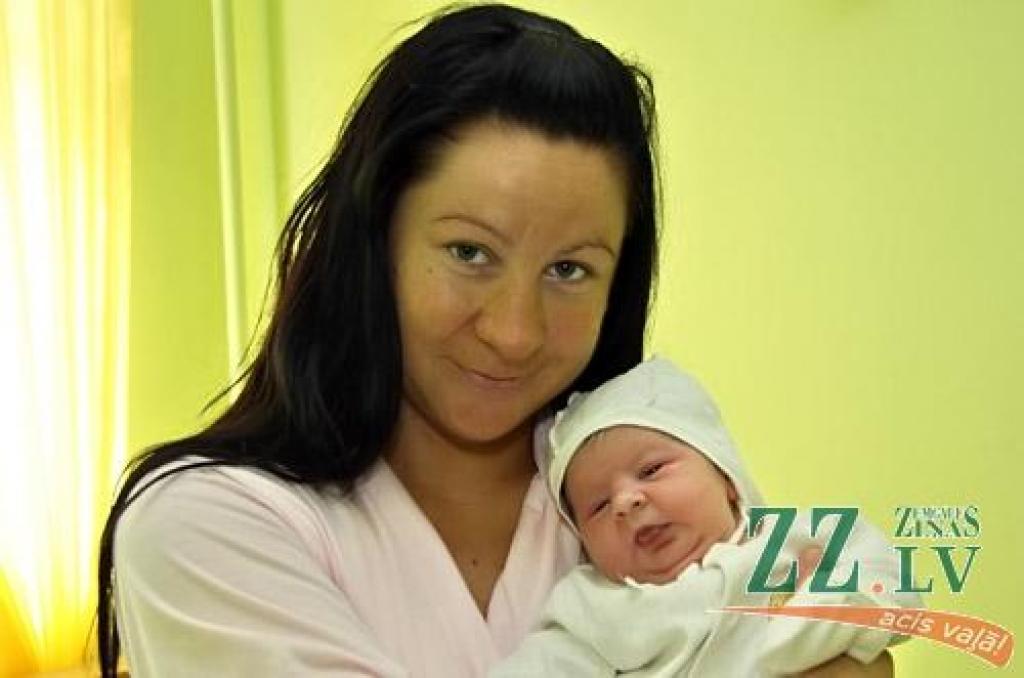 Mazā Elvīra piedzima 25. jūlija pēcpusdienā pulksten 14.35. 
Autors: Agris Samcovs