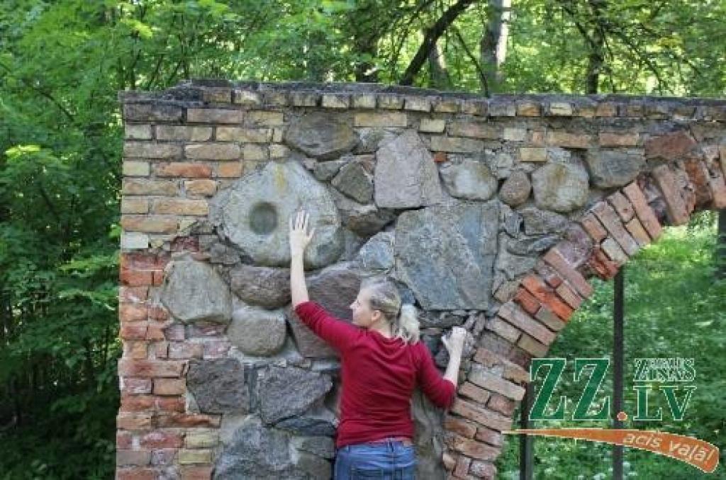  Elejas kausakmens.
Autors: no projekta īstenotāju albuma