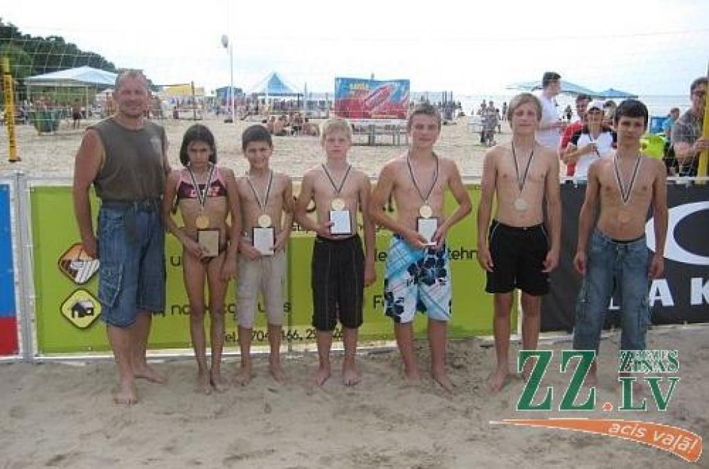 Autors: no sportista personīgā albuma