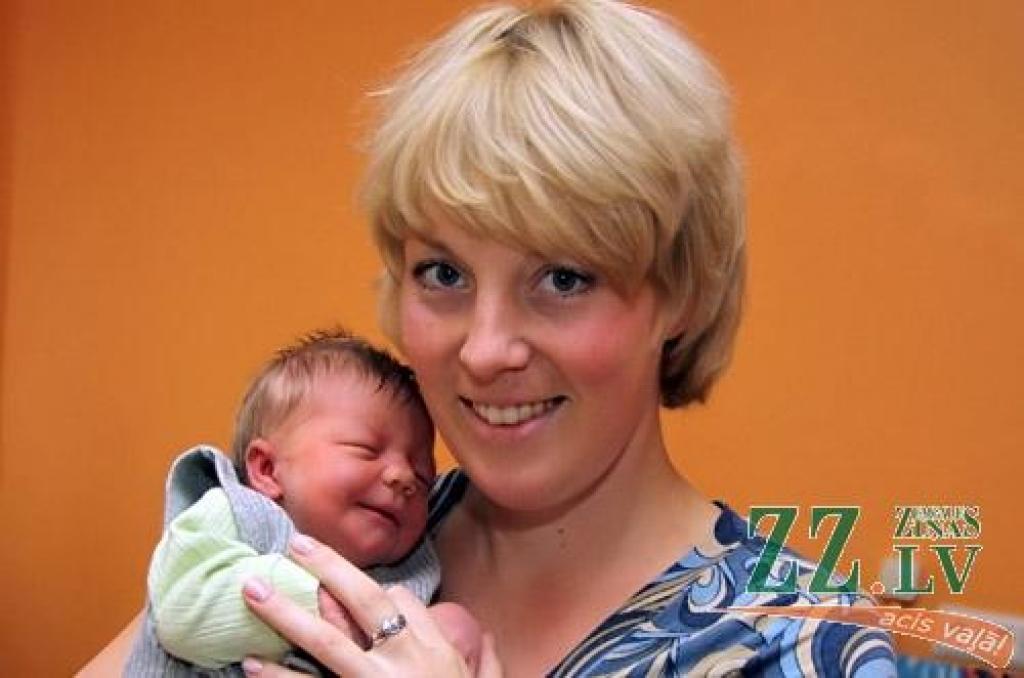 Stopiņu pagasta iedzīvotāju Gitas un Aigara Šveicaru ģimenes pieaugums sagaidīts 25. septembra vakarā.
Autors: Agris Samcovs