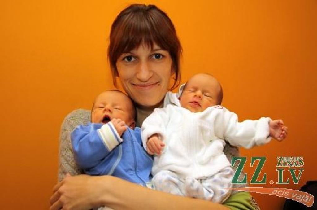 16. septembri par savu laimīgo dienu izraudzījās Guntas un Uģa Paeglīšu dvīņu puikas.
Autors: Agris Samcovs