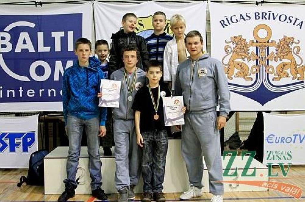 Autors: No JCSVC albuma