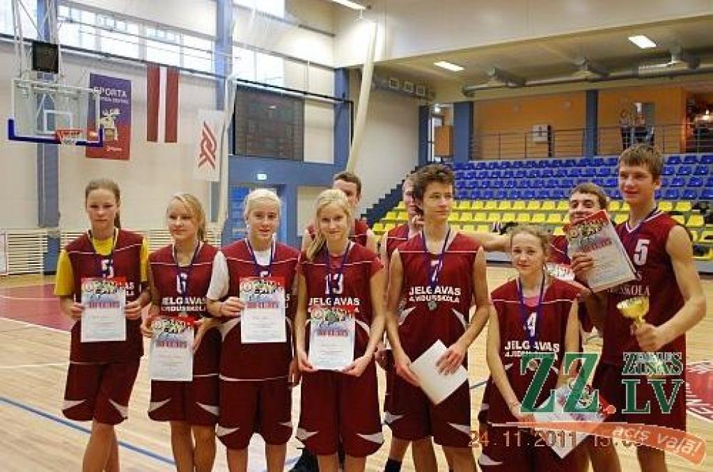 Jelgavas 4.vidusskolas komanda.
Autors: Andris Lukss