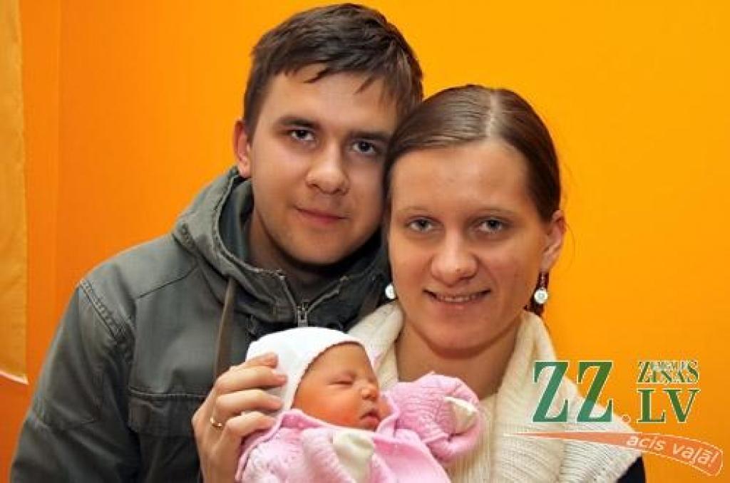 Ilva un Toms Tolēni 5. novembrī kļuva par mīļas meitiņas vecākiem.
Autors: Agris Samcovs