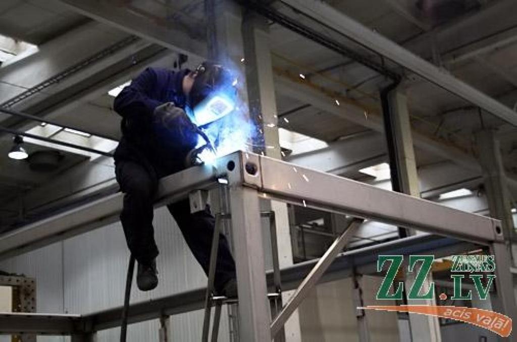 Inovatīvu sadzīves notekūdeņu bioloģiskās attīrīšanas iekārtu ražotājs Ozolnieku novada uzņēmums «Rešetilovs un Co», kurā strādā 120 darbinieku, 2011. gadā eksportējis produkciju uz Krieviju, ES valstīm un citviet 7,5 miljonu latu apmērā. 
Autors: Agris Samcovs