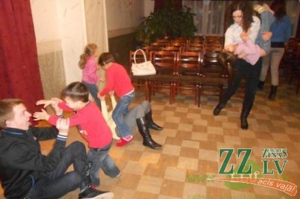 Autors: no akcijas rīkotāju albuma