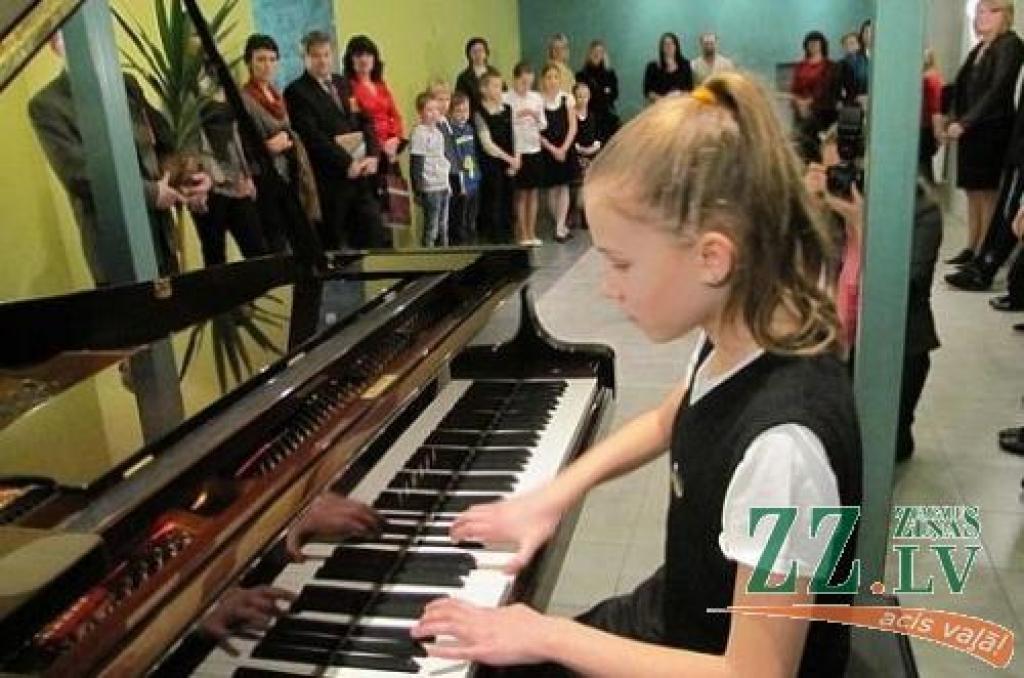 Autors: no Ozolnieku novada pašvaldības albuma