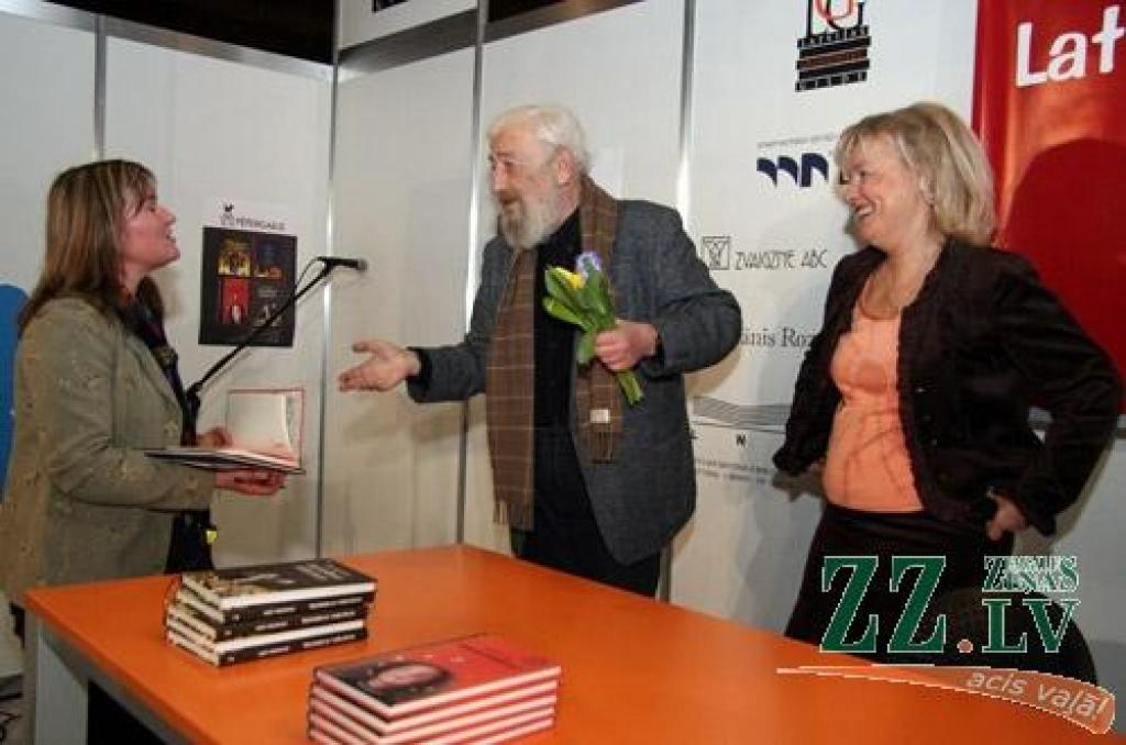 Kā ierasts ziemas un pavasara mijā, četras dienas – no 1. līdz 4. martam – Ķīpsalā notiek starptautiskā «Latvijas grāmatu izstāde 2012». Zinātāji saskaitījuši, ka jau piecpadsmitā, kurā daudzveidīgu grāmatu klāstu piedāvā Latvijas...