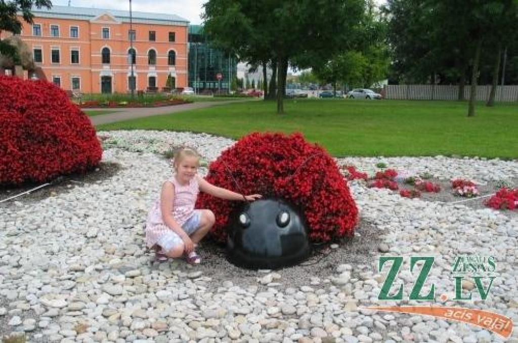 Autors: no ģimenes albuma