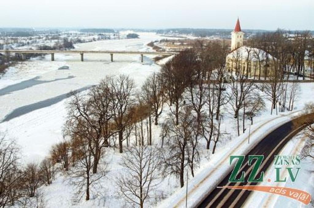 Skats uz Daugavu. 
Autors: Indulis Burka