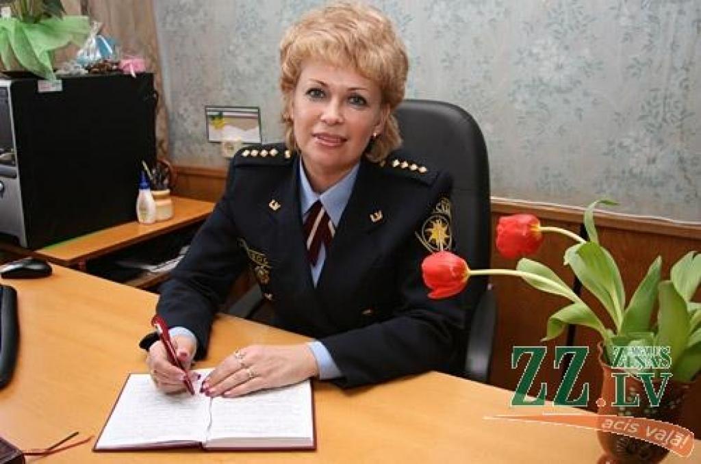 Bijusī Teteles skolotāja Jeļena Visocka jau septiņus gadus strādā Valsts policijā ar nepilngadīgajiem likumpārkāpējiem.
Autors: Agris Samcovs