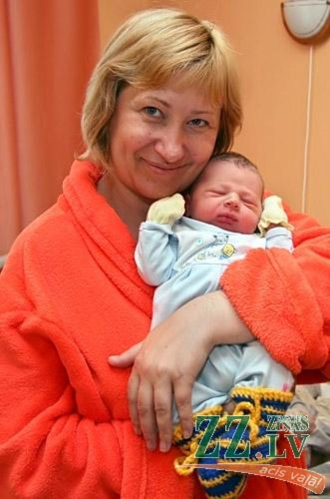 Mazais Josifs par dzimšanas dienu izvēlējās 30. maiju, kad pasaulē nāca īsi pēc pusnakts 3390 gramu smags un 49 centimetrus garš. 
Autors: Agris Samcovs