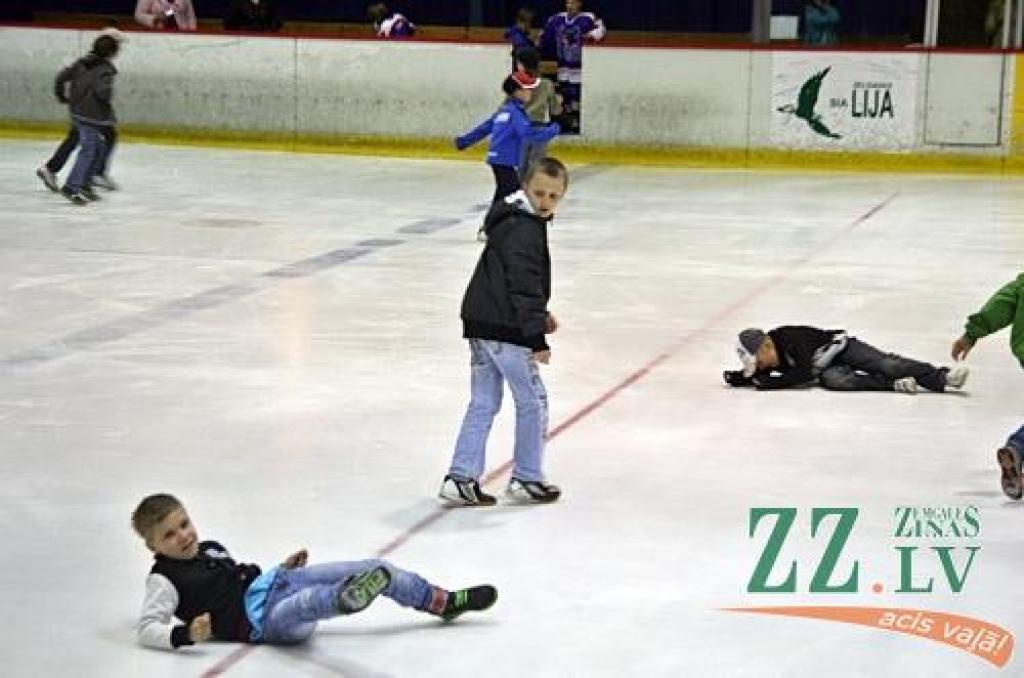 Autors: Agris Samcovs