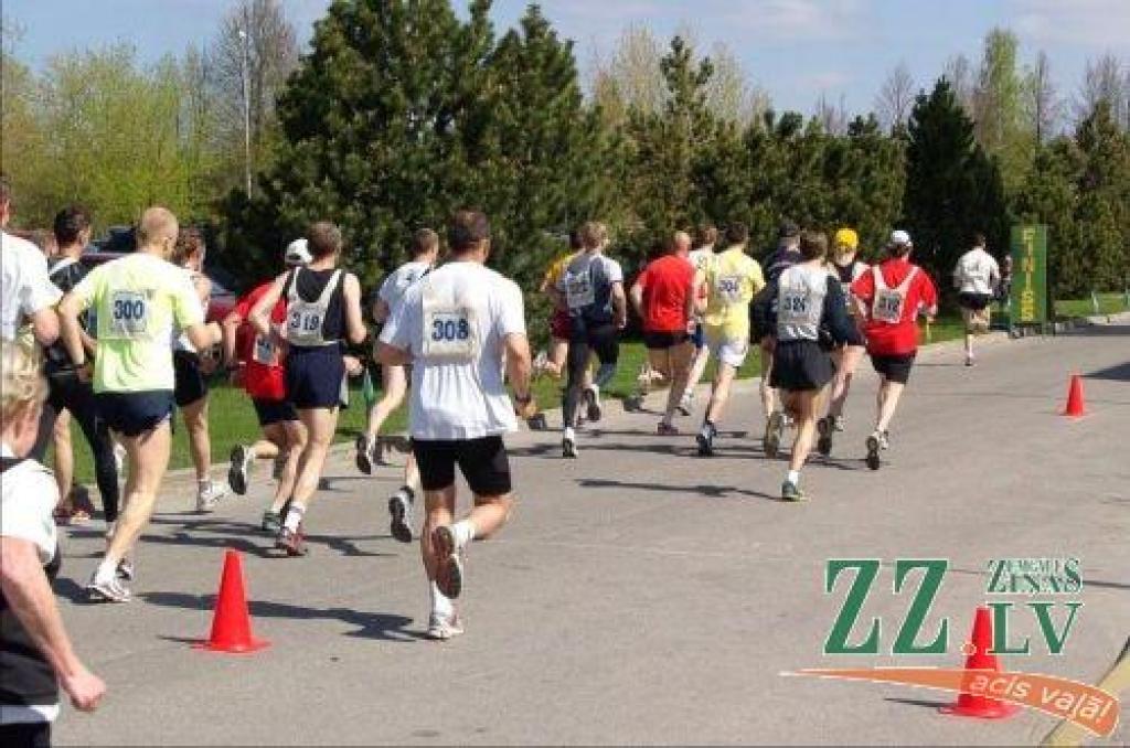 Autors: no rīkotāju albuma