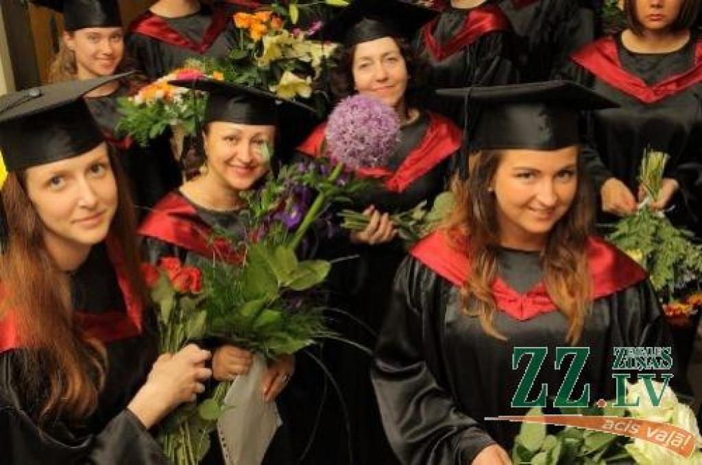 Autors: LU Preses centrs