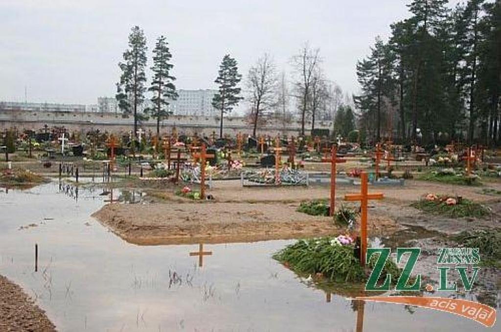 Bērzu kapsēta Jelgavā.
Autors: Agris Samcovs