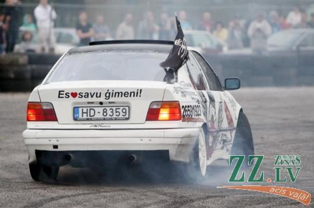 19.augustā Sporta un atpūtas komplekss «Rullītis» pulcēja krietnu skaitu auto sporta piekritēju. Dalībniekiem bija iespējams pārbaudīt un pierādīt savas auto vadīšanas prasmes un savu spēkratu ātrumu, bet skatītājiem – baudīt adrenalīnu un...