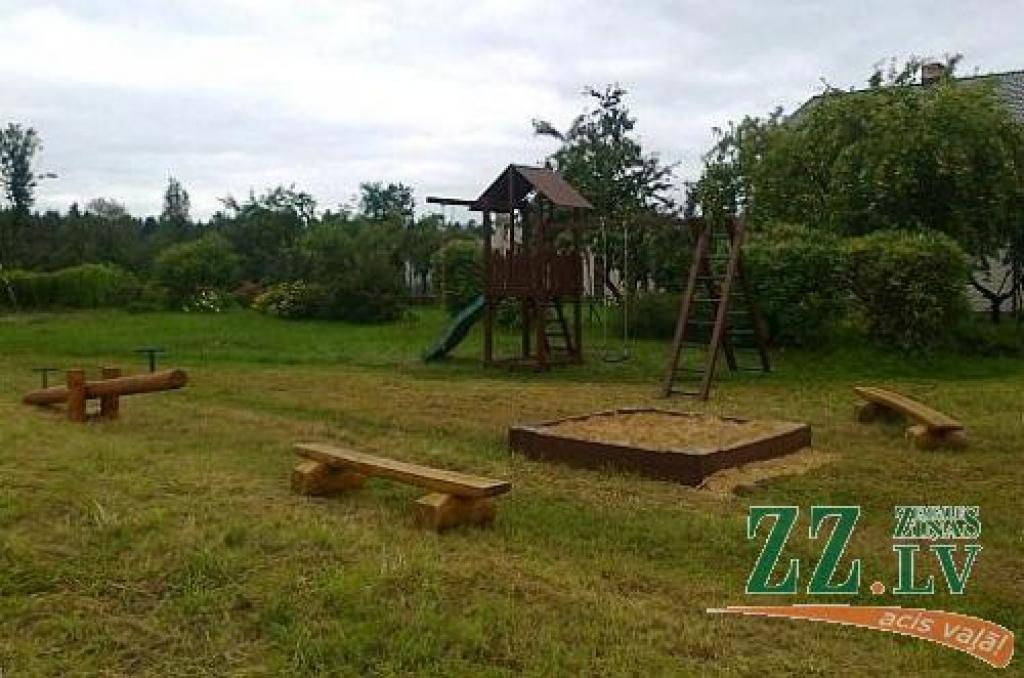 Laukums Dalbē.
Autors: no Ozolnieku novada pašvaldības albuma